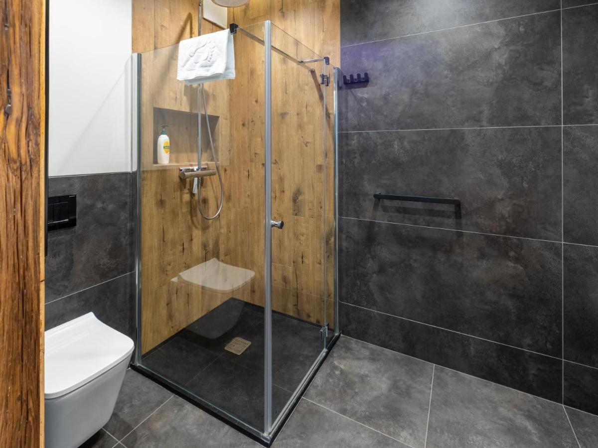 Vip Apart Bielany Przy Metrze Warschau Exterior foto